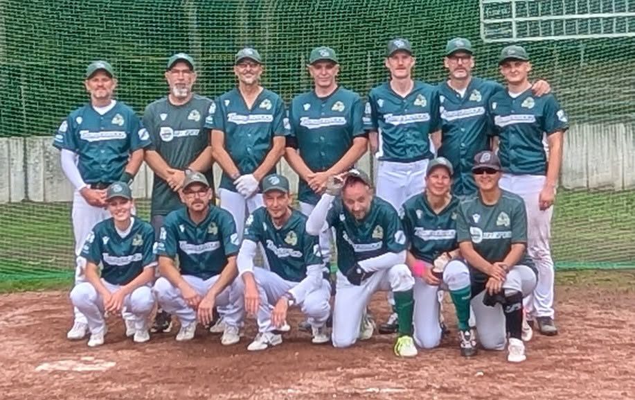 Teamfoto der Thunderducks im Trikot
